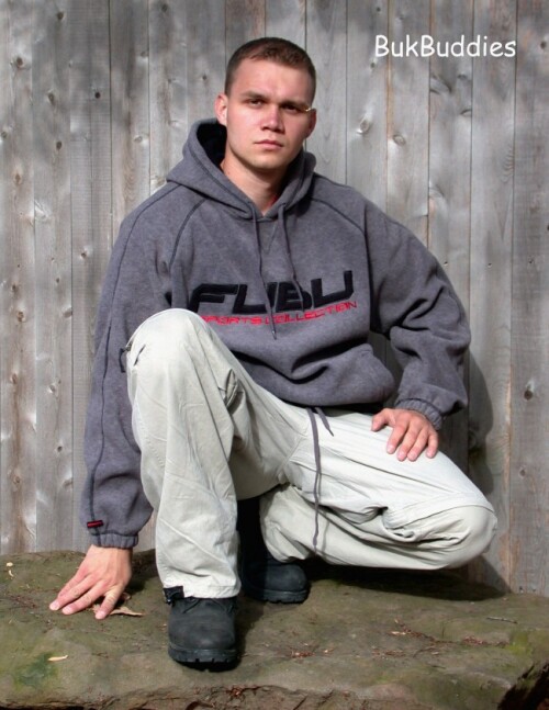 brad025b5fdb4b5a54d1814.jpg