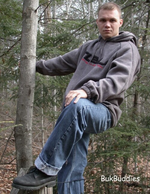 brad032d52e94a4d3011d6c.jpg