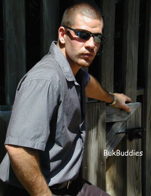 tony20118f102320f77bf27f.jpg