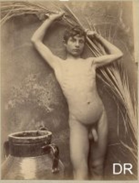 Varon-Von-gloeden---Vintage-Band-W-Garcon-a-la-palme-eprecive-albuminee04e64af4de073597.jpg