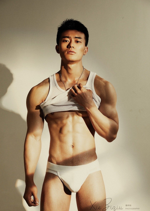 MUSCLE-MAN-NO.43-39.jpg