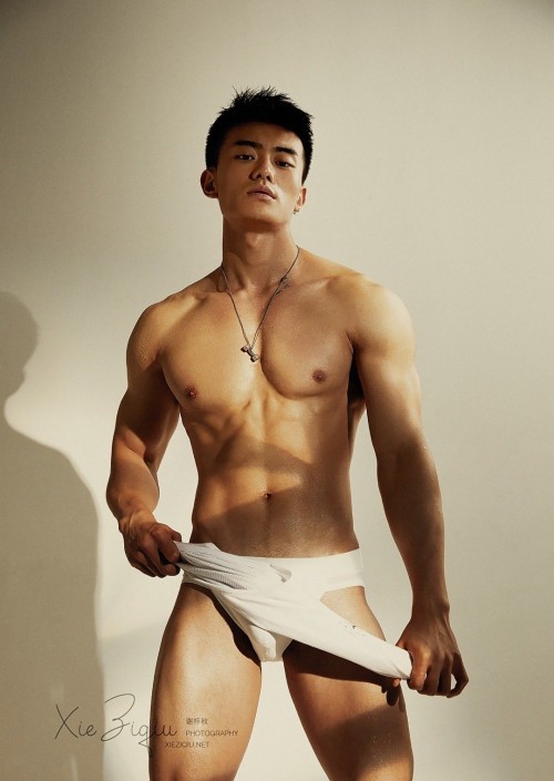 MUSCLE-MAN-NO.43-43.jpg