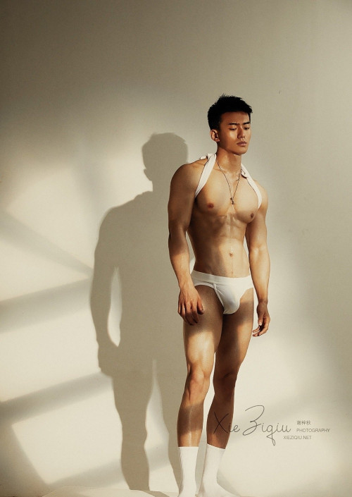 MUSCLE-MAN-NO.43-45.jpg