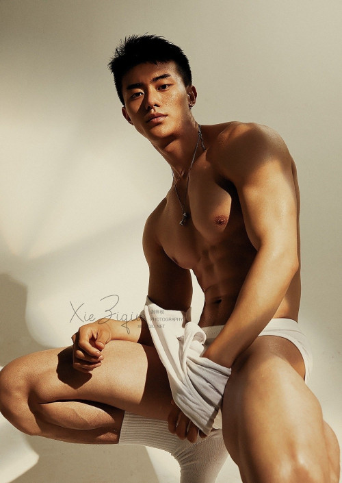 MUSCLE-MAN-NO.43-46.jpg
