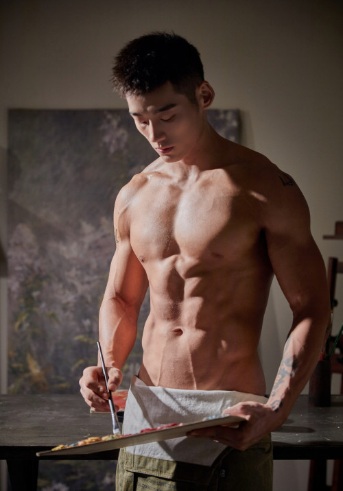 MUSCLE-MAN-NO.44-04.jpg
