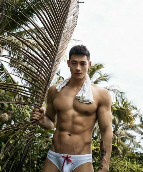 MUSCLE-MAN-NO.44-108.jpg