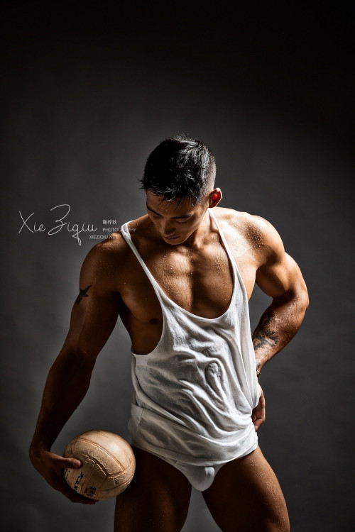 MUSCLE-MAN-NO.44-54.jpg