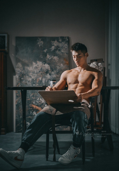 MUSCLE-MAN-NO.44-97.jpg