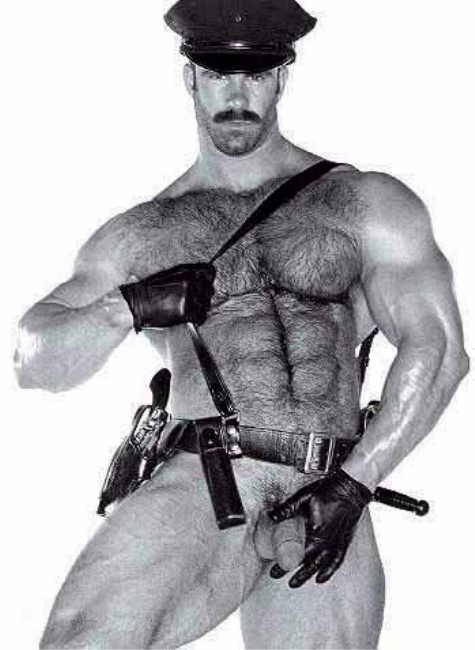 Pete-Kuzak---Leather-Gun-Holster---BW-2.jpeg