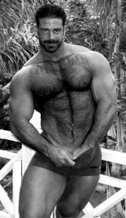 Pete-Kuzak---Tropical---BnW-Cupping.jpeg