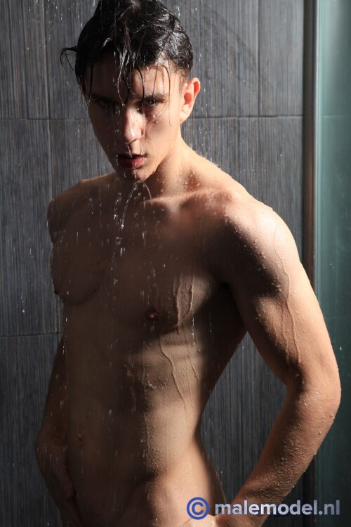 MMN-Elvis-White-and-Wet-041.jpeg