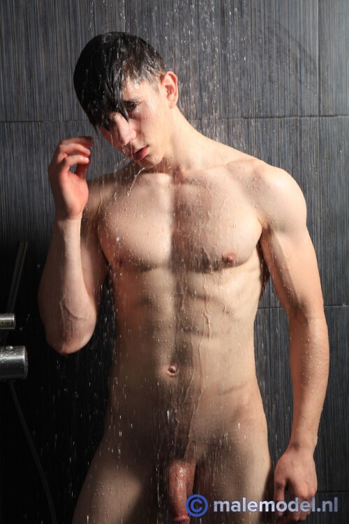 MMN-Elvis-White-and-Wet-044.jpeg