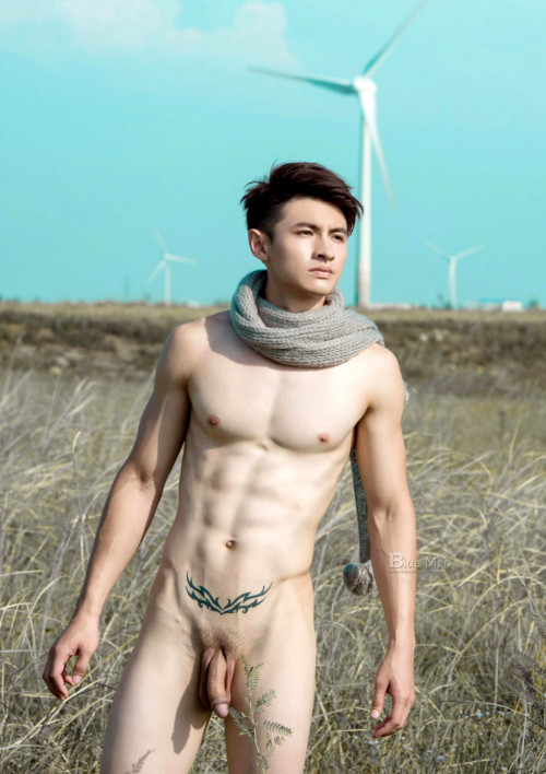 BlueMen294-037.png