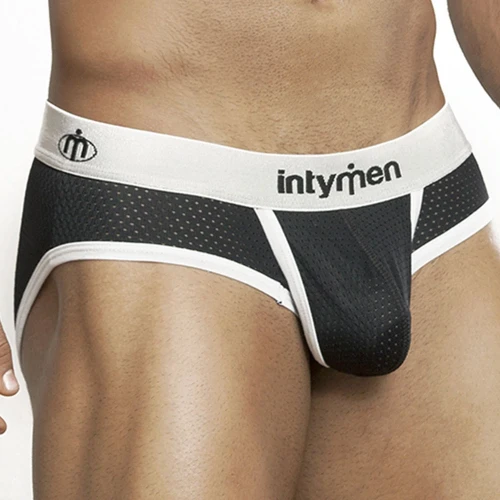 INT6604-Black-M.webp