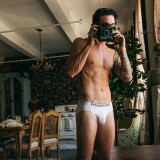 LHommeNu-PicturePerfect3