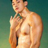 MUSCLE-MAN-48-033