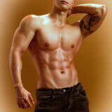 MUSCLE-MAN-48-059