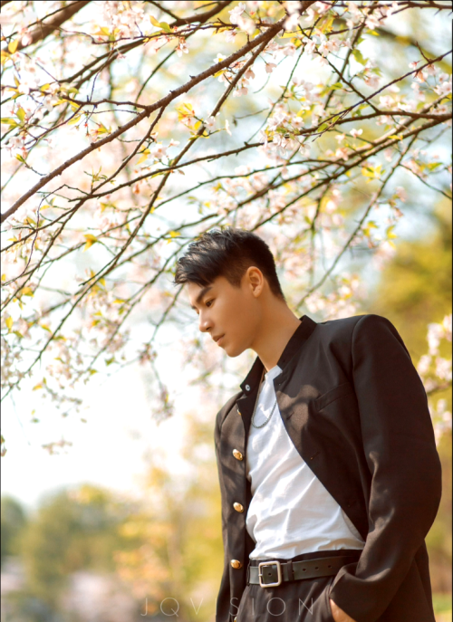 013acf8b704ef59b798.png