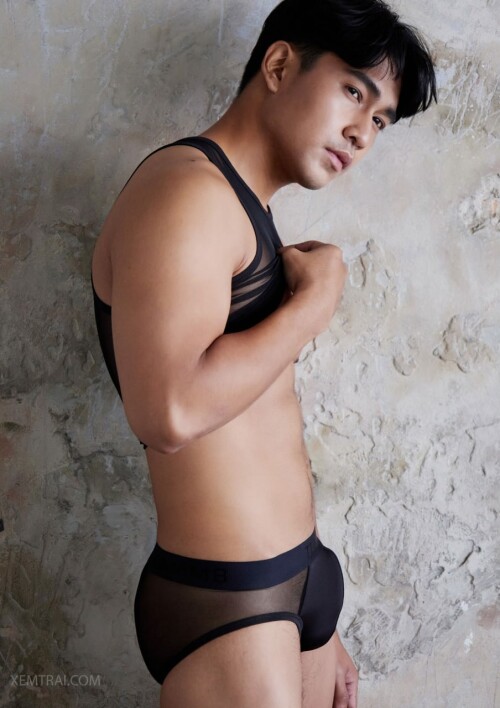 BACK-Magazine-4-Raw-Edition-Pic-056.jpeg