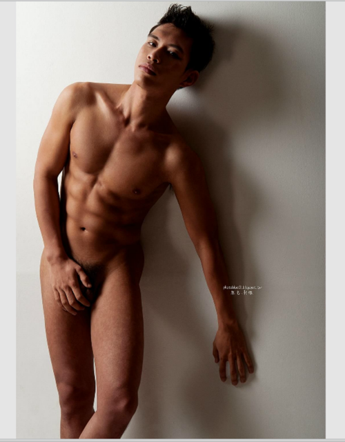 37-Box-Man-73e423979f6668ef9e.png