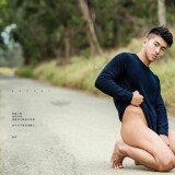 043
