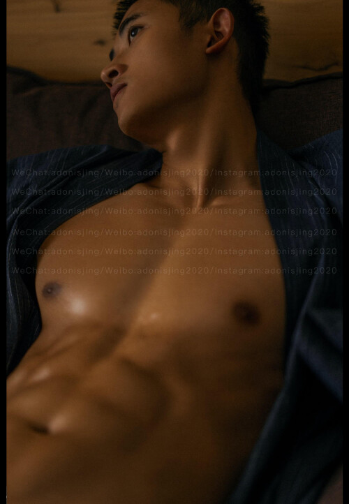 LUST-MAN-01-046.jpeg
