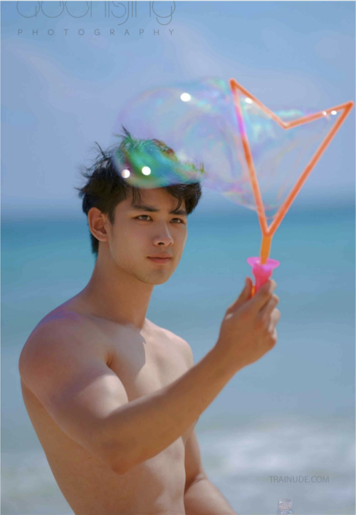 The-Angel-Love-_White-Version-80.png