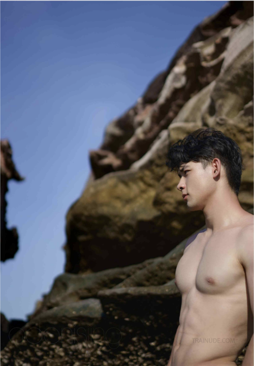 The-Angel-Love-_White-Version-92.png