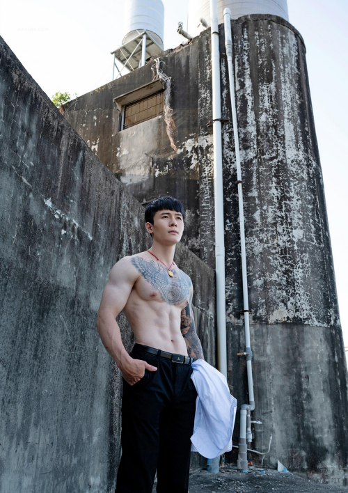 Bluephoto--No.253-24.png