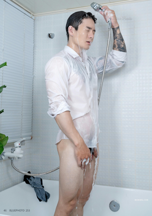 Bluephoto--No.253-49.png
