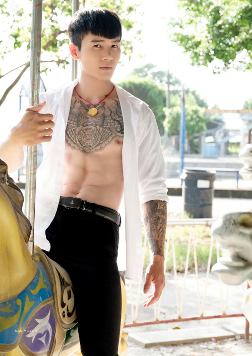 Bluephoto--No.253-5.png