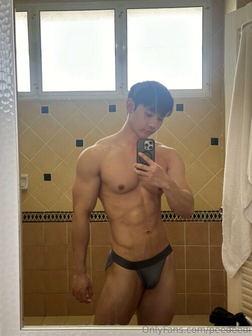 3024x4032_75437e67808619ddf5b7f7f6841e9755.jpeg
