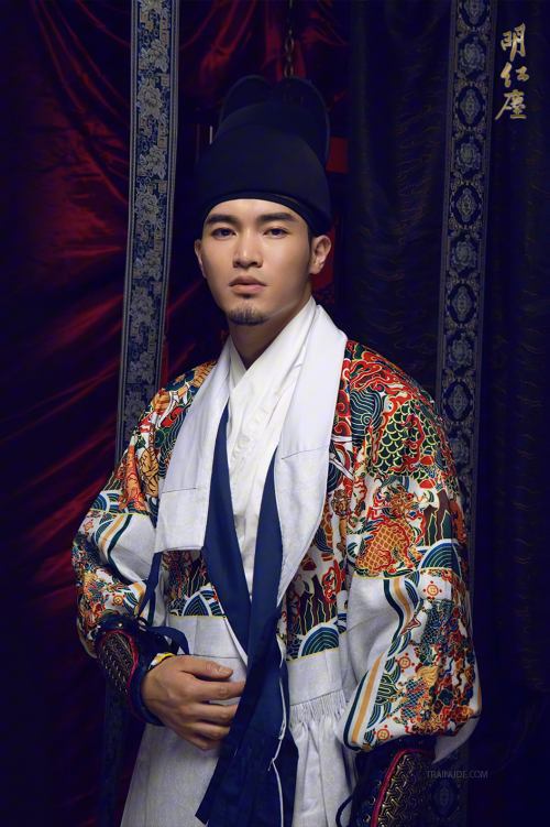 The-King-Men-041.png