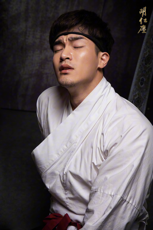 The-King-Men-049.png