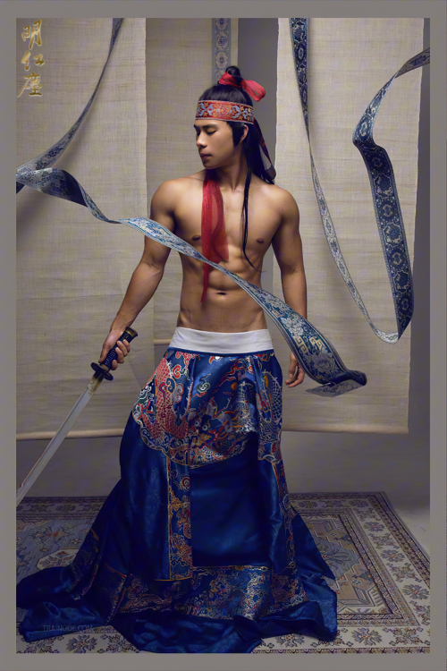 The-King-Men-056.png