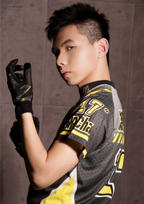 019f2304e2dc9923a84.png