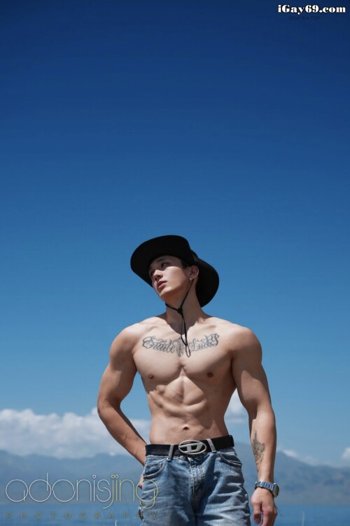 0164906cd5db88cec8b.jpg