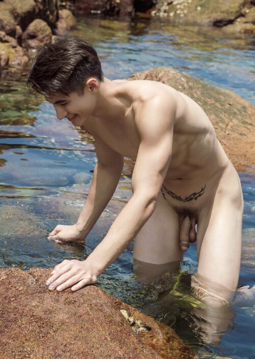 Blue-Men-VOL386-98.jpg